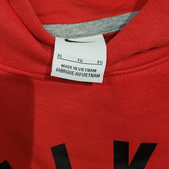 Nike Youth Lot - Size XL (4 Pieces) T Shirt, Cargo Joggers, Gym Shorts, Hoodie - Picture 5 of 16